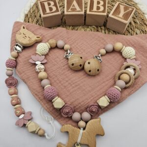 Personalisiertes Baby Set mit Namen – Kinderwagenkette, Schnullerkette & Greifling für Mädchen