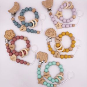 Pastell Schnullerkette & Greifling mit Namen | BPA-frei, handgemacht in Österreich, mit Namensgravur | Geschenk Geburt & Taufe