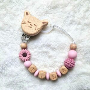 Schnullerkette mit Namen rosa mit Blume & Name – Handgefertigte Babygeschenke – Holzbuchstaben – Individuelles Geschenk zur Geburt