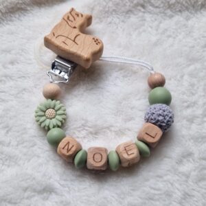 Alternative view of Personalisierte Schnullerkette grün mit Blume & Namen – Handgefertigte Babygeschenke – Holzbuchstaben – Individuelles Geschenk zur Geburt